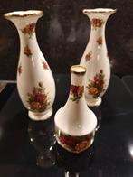 Royal Albert Old Country Roses Vaasjes Set, Overige kleuren, Aardewerk of Porselein, Ophalen of Verzenden, Zo goed als nieuw