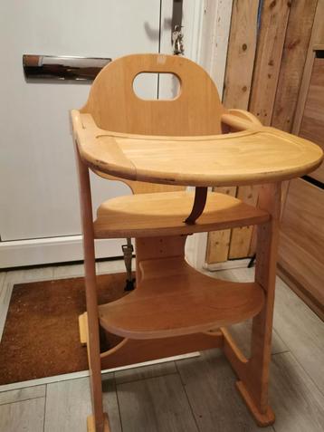 Houten Meegroeistoel met Eetblad beschikbaar voor biedingen