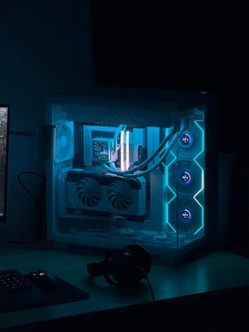High-End Gaming PC - i9-14900K, RTX 4070 Ti, Lian Li LCD beschikbaar voor biedingen