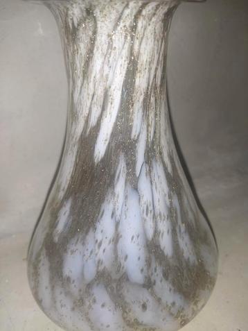 Oude Vintage Handgeblazen Vaas - Art Deco beschikbaar voor biedingen