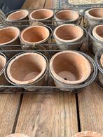 setjes met 3 stuks hand made robert en stevens bloempotten, Tuin en Terras, Bloempotten, Rond, Nieuw, Terracotta, Enschede