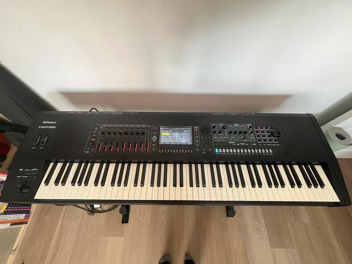 Roland Fantom 8 EX, Muziek en Instrumenten, Synthesizers, Zo goed als nieuw, 88 toetsen, Roland, Ophalen