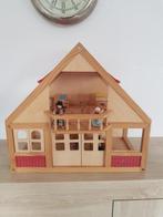 Houten poppenhuis met accessoires, Kinderen en Baby's, Speelgoed | Poppenhuizen, Ophalen, Zo goed als nieuw, Poppenhuis