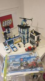 Lego politiebureau 60141 compl super netjes met extra auto, Kinderen en Baby's, Speelgoed | Duplo en Lego, Ophalen of Verzenden