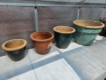 4 x bloempot buiten beschikbaar voor biedingen