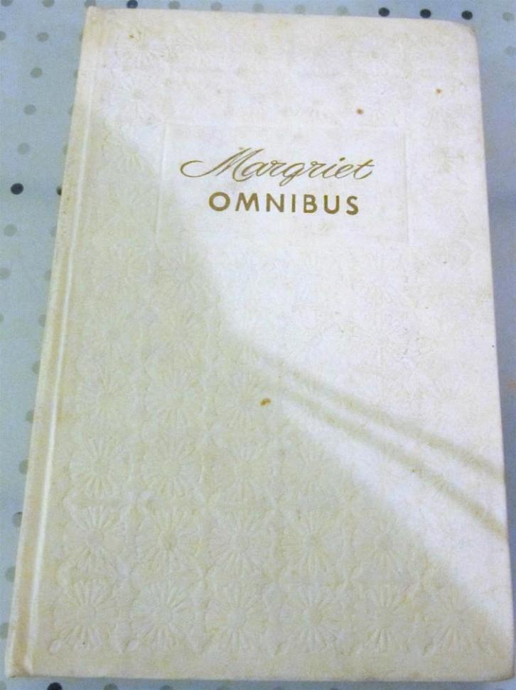 Margriet omnibus 4 verhalen, Boeken, Romans, Gelezen, Amerika, Ophalen of Verzenden