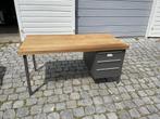 Bureau van Gispen, Huis en Inrichting, Bureaus, Ophalen of Verzenden, Zo goed als nieuw, Bureau