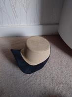 Antiek boeren Dameshoed - Beige met Zwarte Rand, Ophalen of Verzenden, Zo goed als nieuw, 55 cm (S, 6⅞ inch) of minder, Hoed
