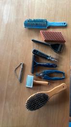Borstels, kammen, nagelknipper, hondenfluit, Dieren en Toebehoren, Ophalen of Verzenden, Zo goed als nieuw