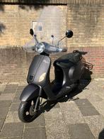 Capri Brom Scooter + Helm/Slot/Beenkleed NU AFGEPRIJST, Ophalen, Zo goed als nieuw, Benzine, Capri