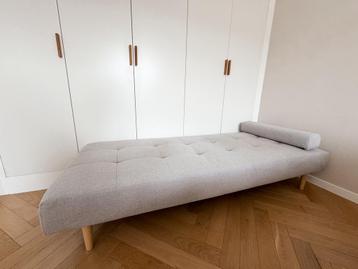 Daybed scandinavisch beschikbaar voor biedingen
