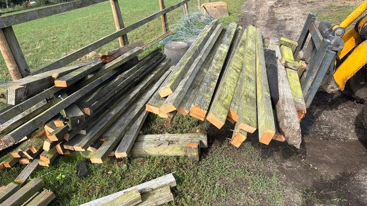 Douglas hout, Tuin en Terras, Overige Tuin en Terras, Zo goed als nieuw, Ophalen