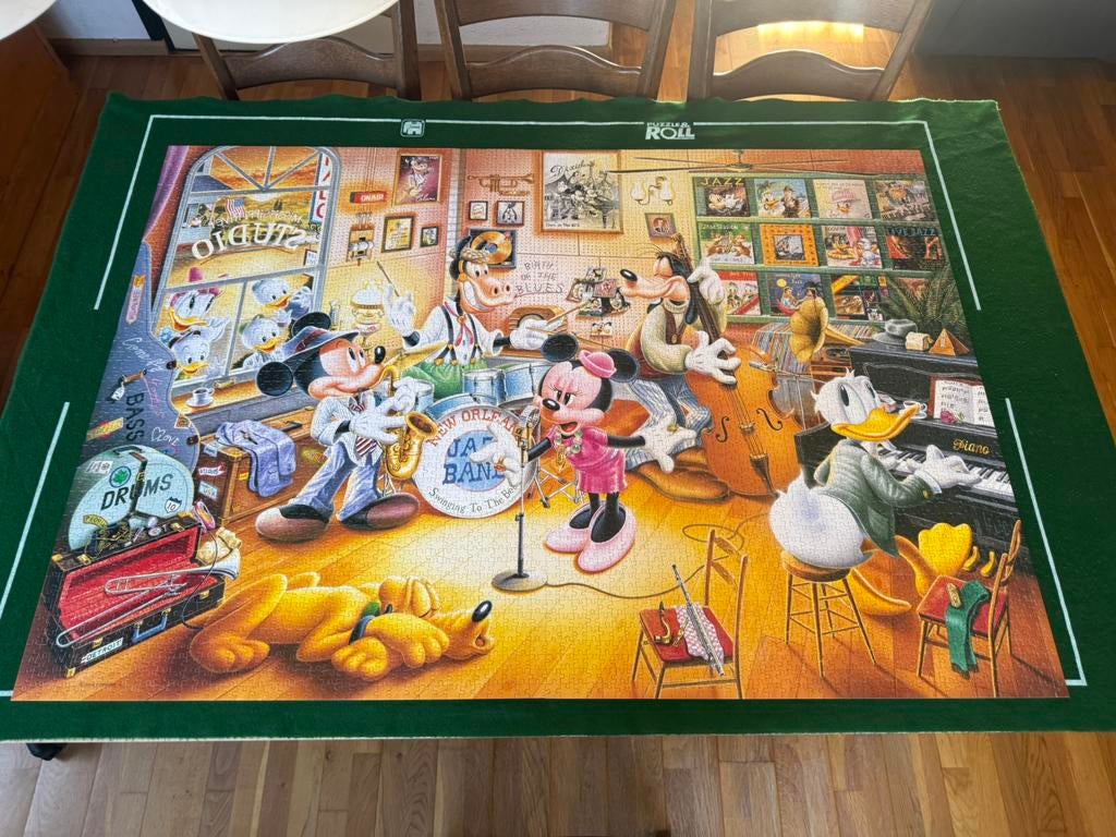 Tenyo Diney puzzel 4000 stukjes, Hobby en Vrije tijd, Denksport en Puzzels, Zo goed als nieuw, Meer dan 1500 stukjes, Ophalen of Verzenden