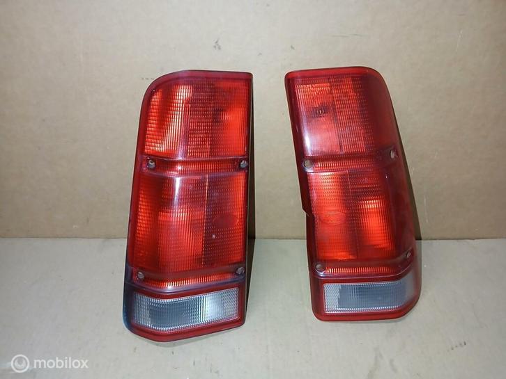 Achterlicht Land Rover Discovery 2 II Lamp Links + R Achter, Auto-onderdelen, Verlichting, Land Rover, Gebruikt, Ophalen of Verzenden