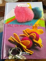 Verlaagd in prijs. Vilt en vervilte wol. €5,00., Ophalen of Verzenden, Zo goed als nieuw, Overige onderwerpen