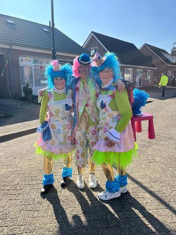 Carnavalskleding 3x heren en 3x dames beschikbaar voor biedingen