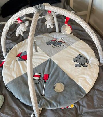 Speelboog speelkleed baby nijntje grijs wit rood beschikbaar voor biedingen