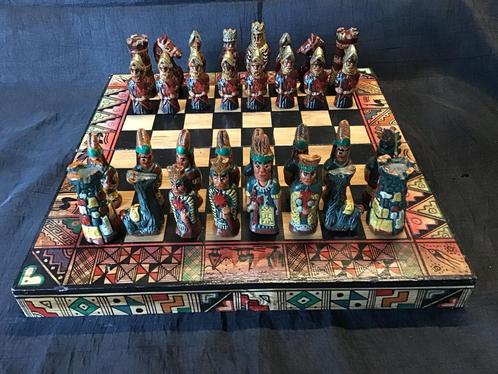 Handgemaakt schaakspel van keramiek uit Peru, Antiek en Kunst, Antiek | Keramiek en Aardewerk, Ophalen of Verzenden