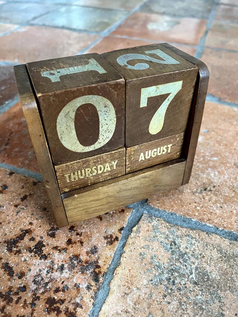 Vintage houten kalender, Ophalen of Verzenden, Dagkalender, Gebruikt