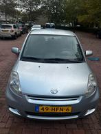 Daihatsu Sirion 1.0 51KW 2008 Grijs Lage KM stand!, Voorwielaandrijving, Stof, 750 kg, Handgeschakeld