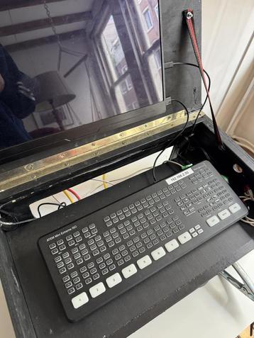 Atem Extreme ISO met switcher, router, scherm & wifi router beschikbaar voor biedingen