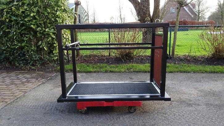 Opvoelbox Behandelbox, Dieren en Toebehoren, Paarden en Pony's | Verzorgingsproducten, Nieuw, Ophalen
