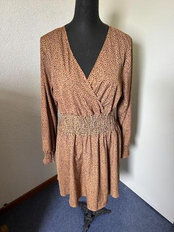 Shein curve bruin jurkje met zwart stipje mt XL z.g.a.n. beschikbaar voor biedingen