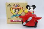 Mickey Trend Factory vliegtuig spaarpot porselein World Tour, Ophalen of Verzenden, Mickey Mouse, Zo goed als nieuw, Beeldje of Figuurtje