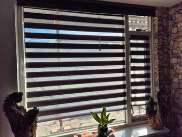 Donkergrijze rolgordijnen zonder cassette beschikbaar voor biedingen