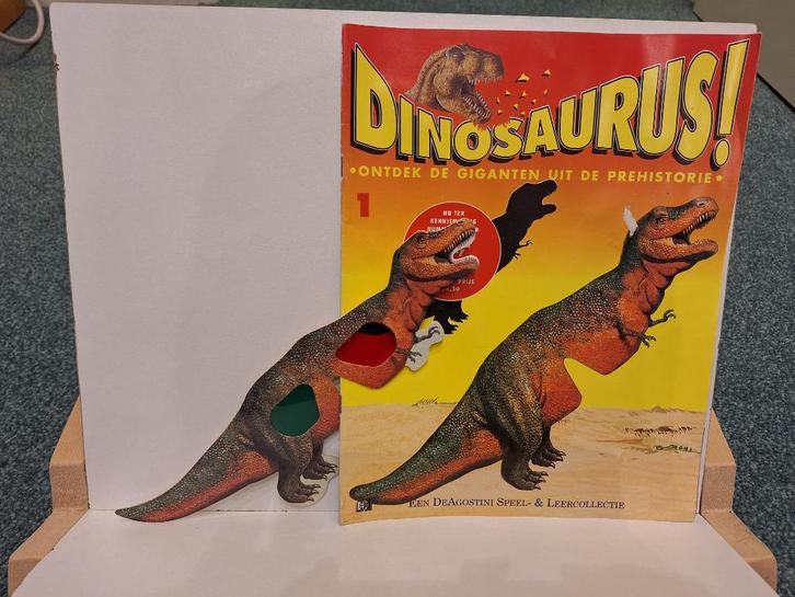 Dinosaurus! Nr. 1 (met 3D-kijker) – DeAgostini, Boeken, Kinderboeken | Jeugd | 10 tot 12 jaar, Gelezen, Ophalen of Verzenden