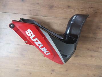 Suzuki GSX750ES topkuip GSX750EF upper fairing GR72 top kuip beschikbaar voor biedingen