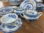 Servies blauw Blue Rose 12-delig, Huis en Inrichting, Keuken | Servies, Ophalen, Zo goed als nieuw, Overige stijlen, Porselein