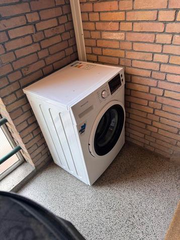 Wasmachine beschikbaar voor biedingen