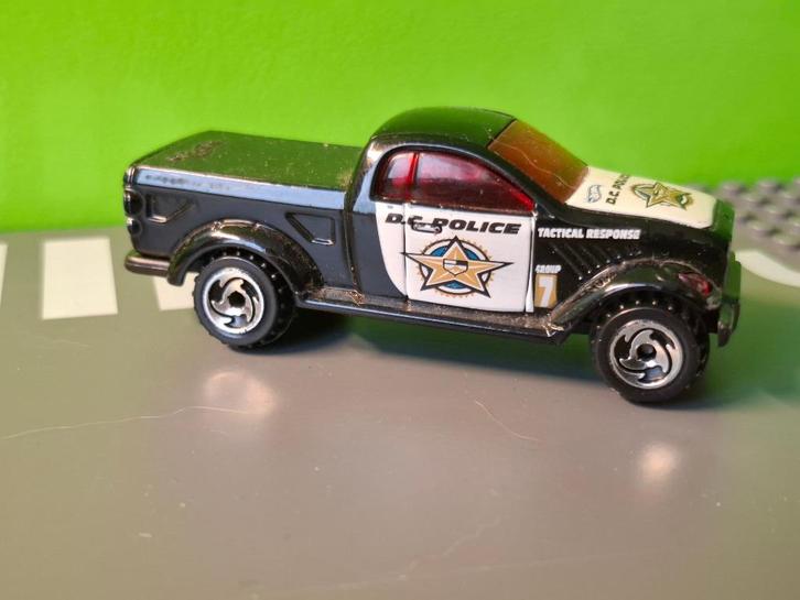 Hotwheels -  Dodge Power Wagon DC Police [zwart] 1/64, Hobby en Vrije tijd, Modelauto's | Overige schalen, Gebruikt, Auto, Ophalen of Verzenden