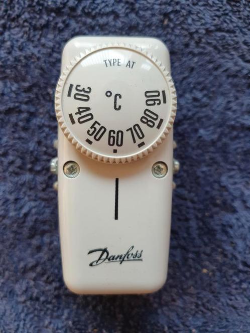 Danfoss aanlegthermostaat type at 041e, Doe-het-zelf en Verbouw, Thermostaten, Zo goed als nieuw, Verzenden