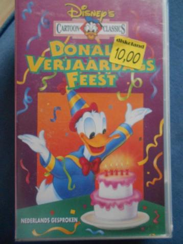 VIDEO Disney`s cartoon classics Donald`s verjaardags feest beschikbaar voor biedingen