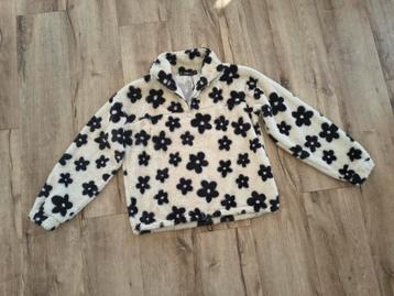 Prachtige nieuwe witte trui met zwarte bloemetjes, maat XS. beschikbaar voor biedingen