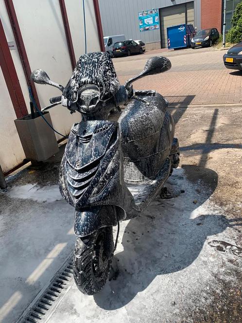 Piaggio Zip 4t 80cc   (Moet weg!), Fietsen en Brommers, Scooters | Piaggio, Zo goed als nieuw, Zip, Ophalen