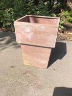 Bloempot 26x26x32 / in Overloon, Tuin en Terras, Bloempotten, 25 tot 40 cm, Tuin, Vierkant, Ophalen of Verzenden