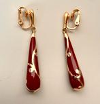 Vintage Trifari oorbellen, Ophalen of Verzenden, Zo goed als nieuw, Rood, Overige materialen