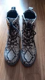 Mooie laarsjes maat 37, slangenprint met veters en ritsen, Ophalen, Meisje, Onbekend, Laarzen