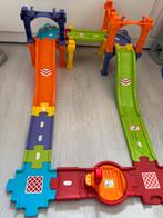 Toet toet auto - Brug met wegdelen, Kinderen en Baby's, Speelgoed | Vtech, Ophalen of Verzenden, Zo goed als nieuw