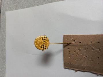 Prachtig geëmailleerd speldje van "Grand Prix"" BRNO. beschikbaar voor biedingen