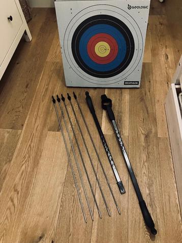 Pijlenboog Geologic beschikbaar voor biedingen