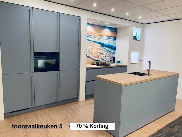 Nog 8 Showroomkeukens   ALLES MOET WEG., Huis en Inrichting, Keuken | Complete keukens, Nieuw, Overige typen, Overige kleuren