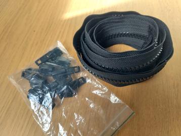 Rits YKK Vislon 10mm 2,7m beschikbaar voor biedingen