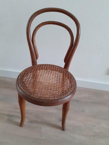Thonet stoel voor kind beschikbaar voor biedingen