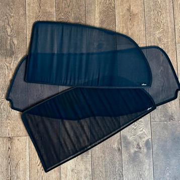 Laitovo zonwering Toyota Yaris 2005-2013 beschikbaar voor biedingen