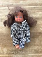 Vintage Kelly Mattel pop in zwart-wit pakje, Ophalen of Verzenden, Gebruikt, Pop