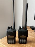 Te koop ; complete set Motorola portofoons (UHF en VHF), Telecommunicatie, Ophalen, Zo goed als nieuw, Portofoon of Walkie-talkie